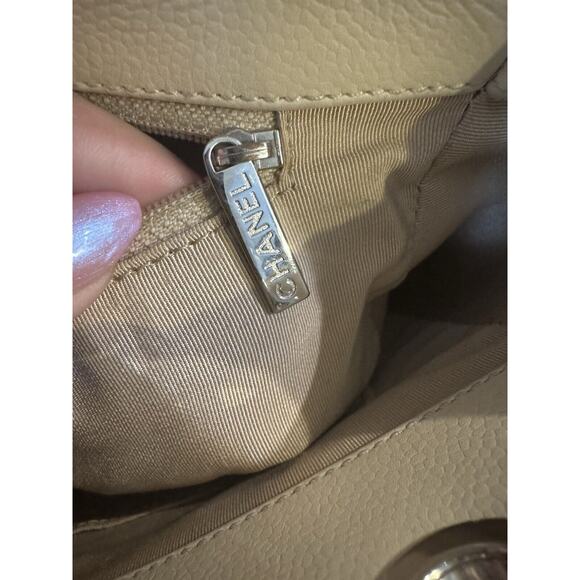 Chanel Caviar Leather Petite Shopping Tote (PST) Ivory Authenticated - Picture 10 of 14